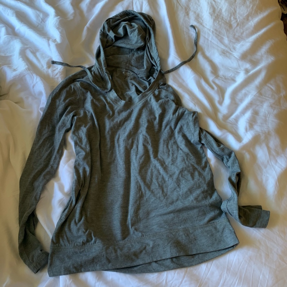 grey pullover hoodie